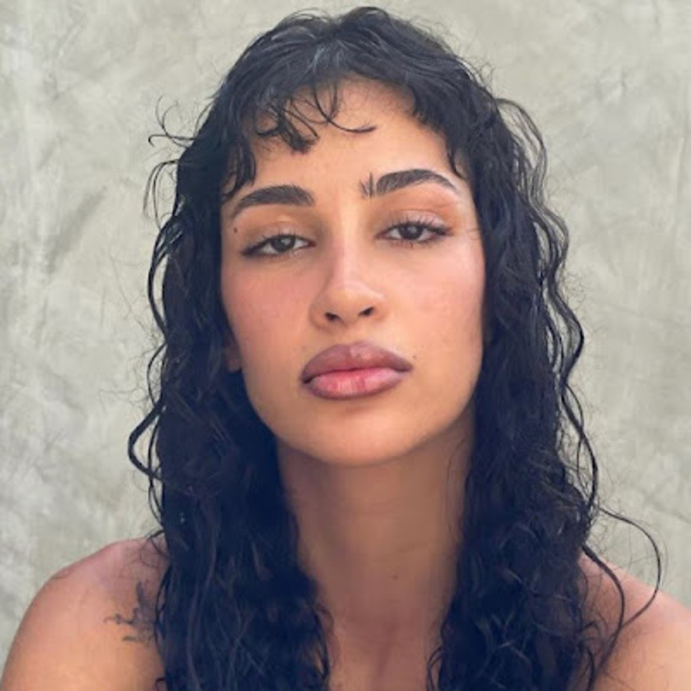 Meet your Posher, Manel